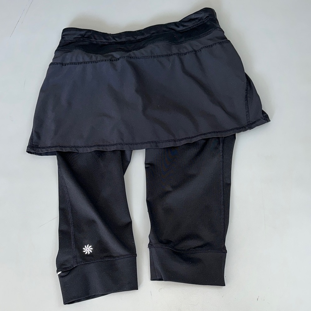 Black Athleta Dynamic duo skirt with Leggings